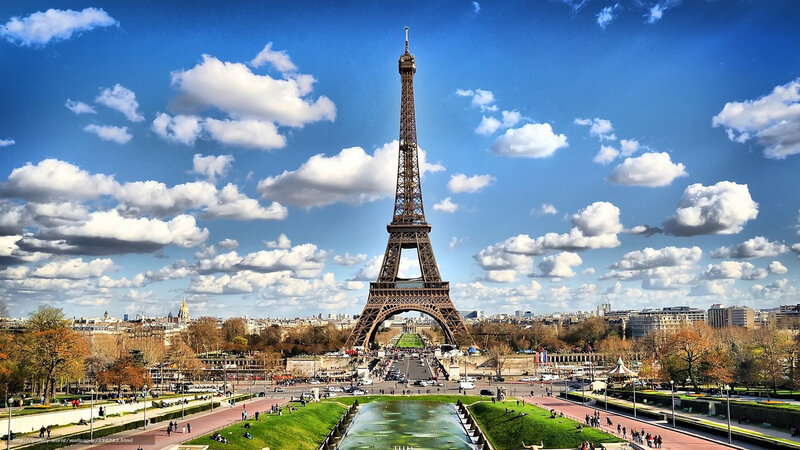Eiffel Tower on a sunny day