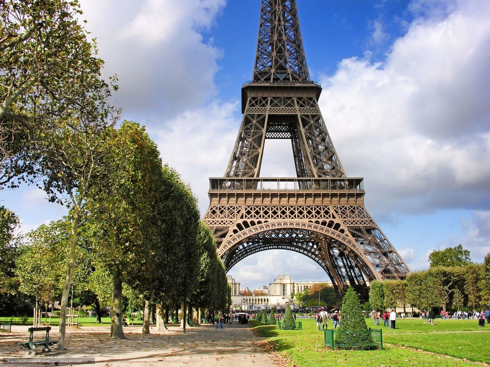 Eiffel Tower on a sunny day