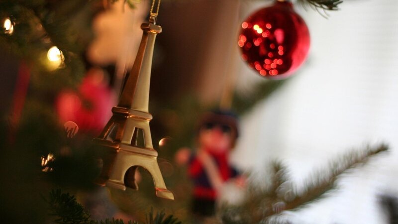 Eiffel Tower Ornament — Green, Festive, Night