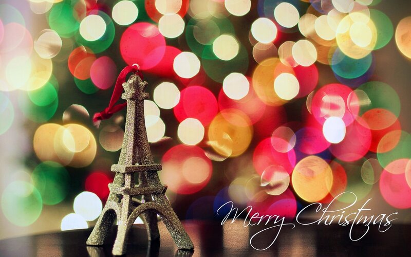 Eiffel Tower Ornament — Red