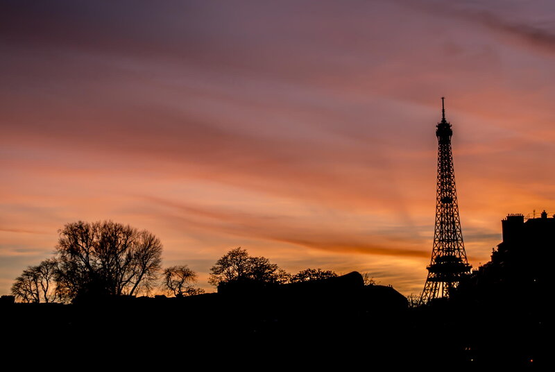 Eiffel Tower Silhouette — Orange