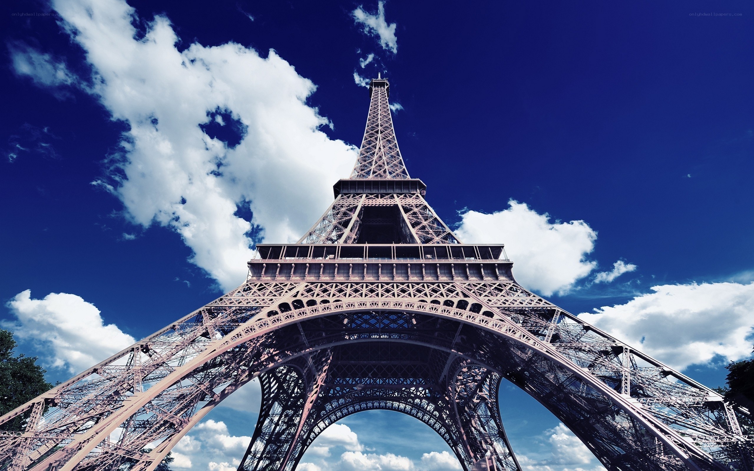 Eiffel Tower under blue sky
