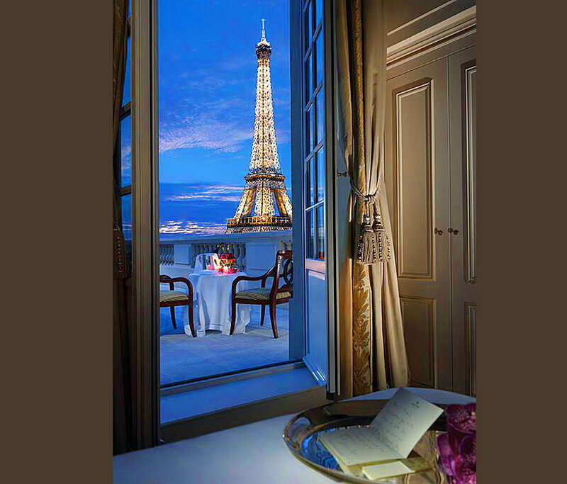 Eiffel Tower View — Blue