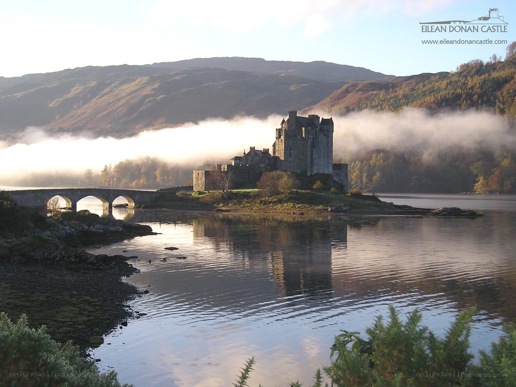 Eilean Donan Castle at dawn