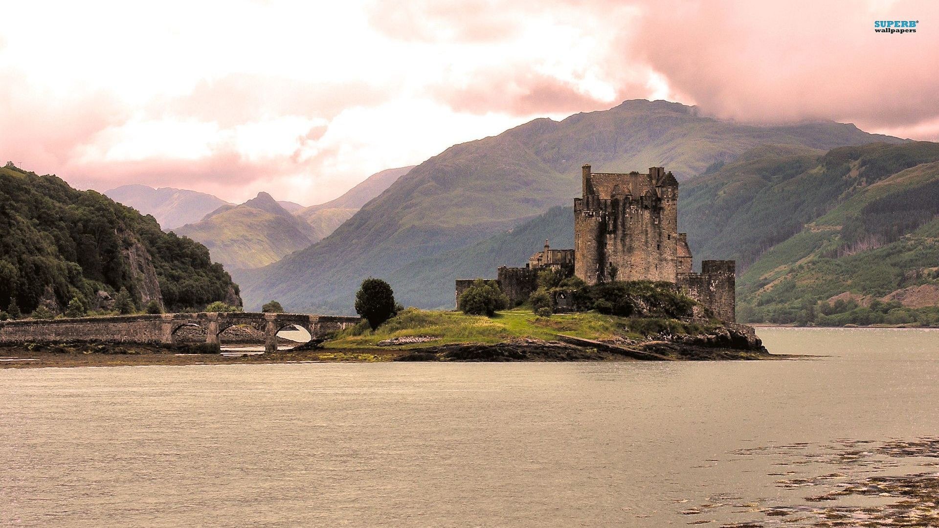 Eilean Donan Castle at dusk