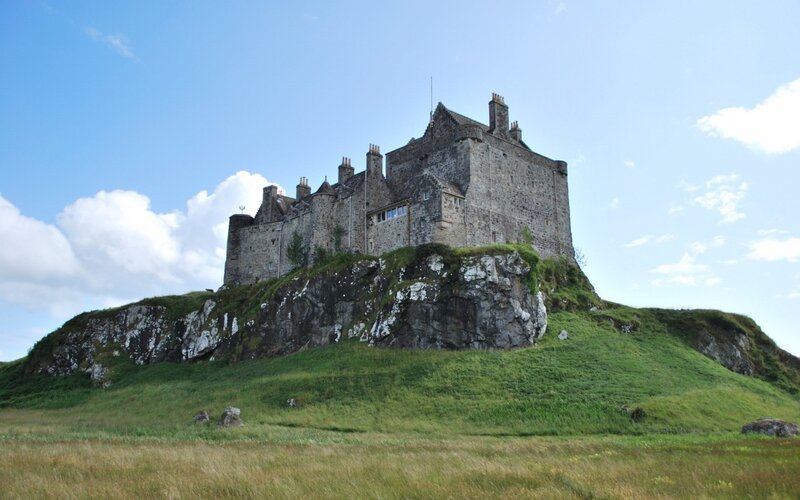 Eilean Donan Castle — Green, Serene, Afternoon, Photograph, Hill