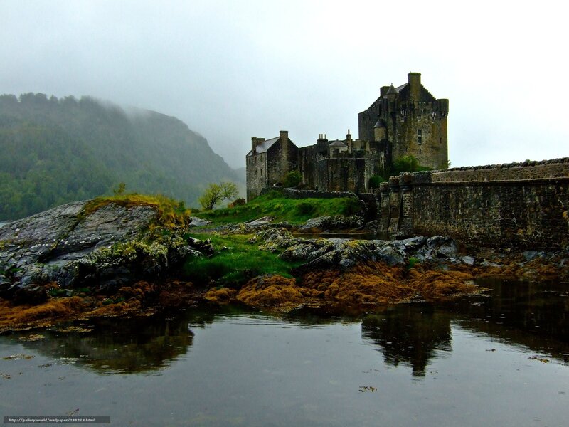 Eilean Donan Castle in mist