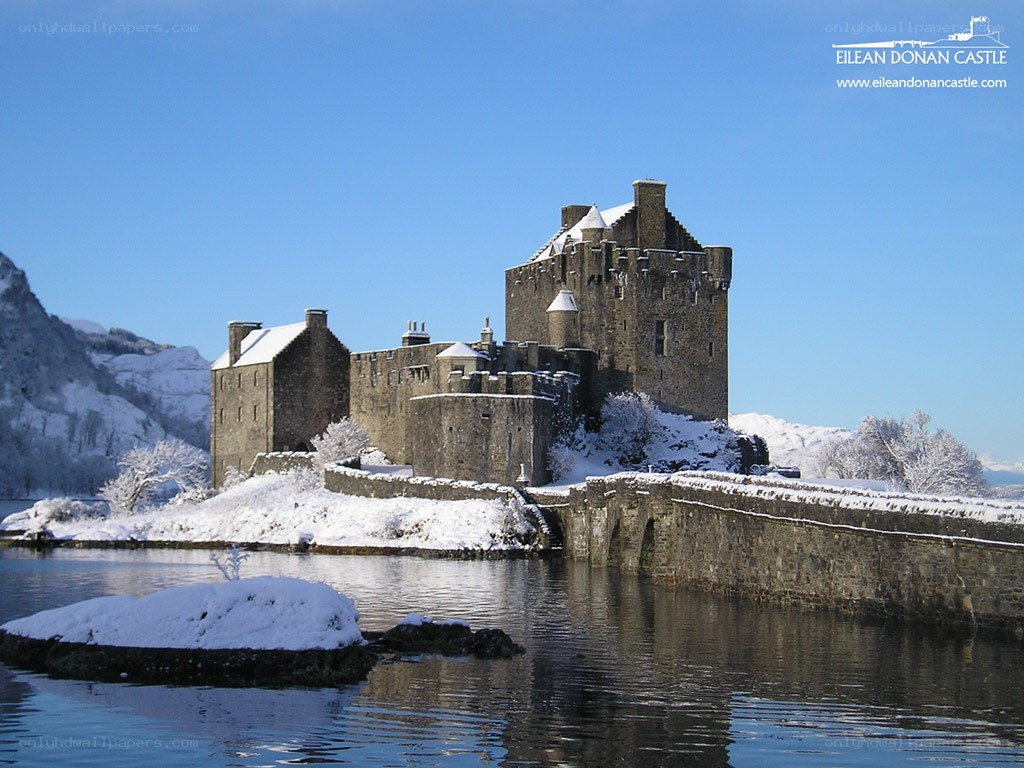 Eilean Donan Castle in winter