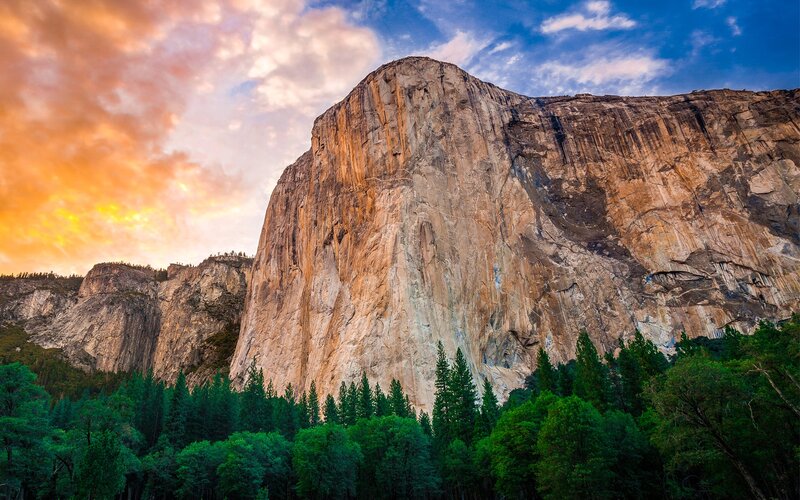 El Capitan Rock Formation — Green, Dramatic