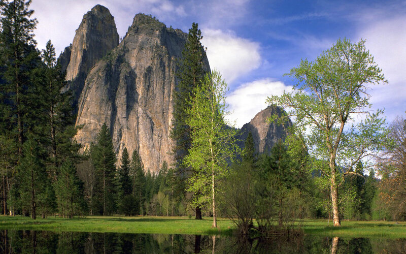 El Capitan Rock Formation — Green, Serene