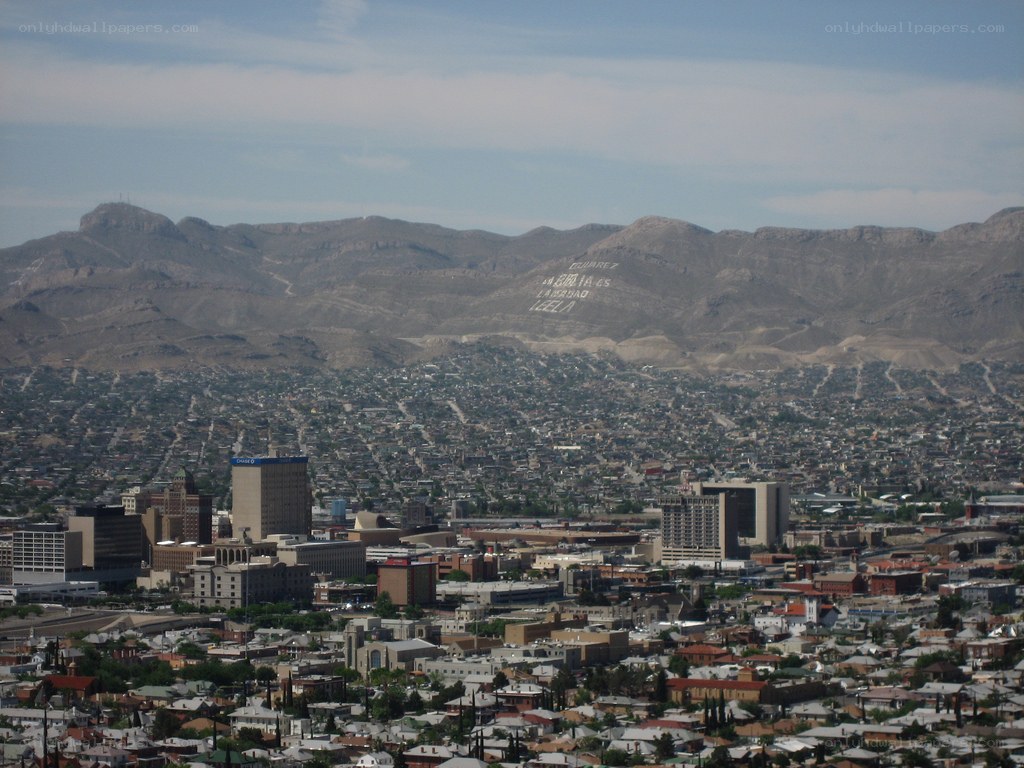 El Paso cityscape with mountain