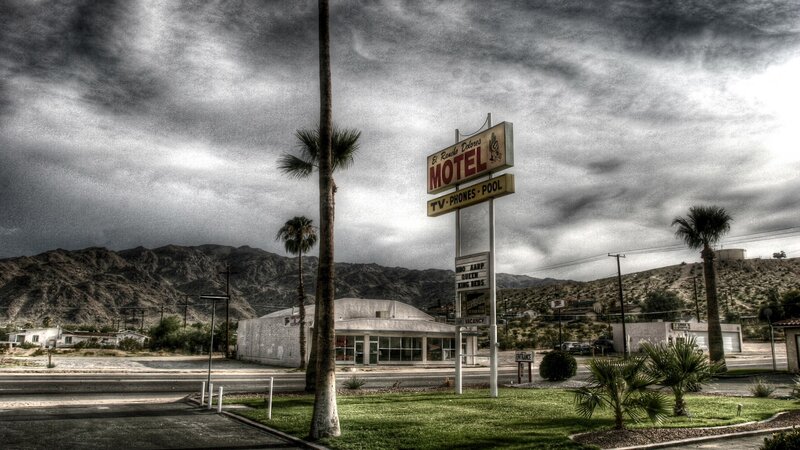 El Rancho Delores Motel sign