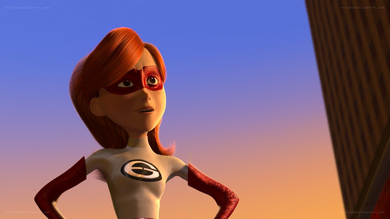 Elastigirl in superhero pose