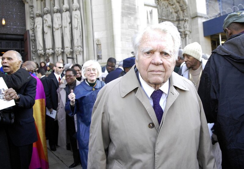 Elderly Man in Coat — Beige