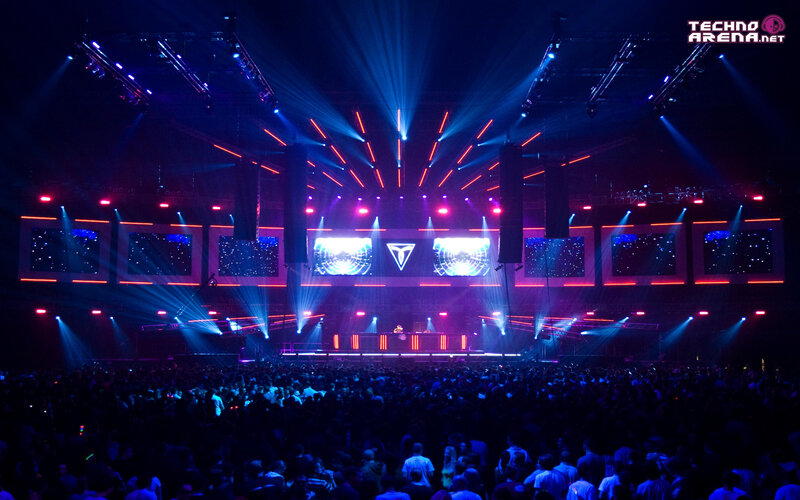 Electronic music concert stage
