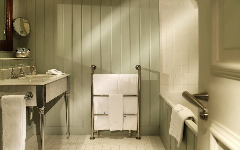 elegant bathroom interior