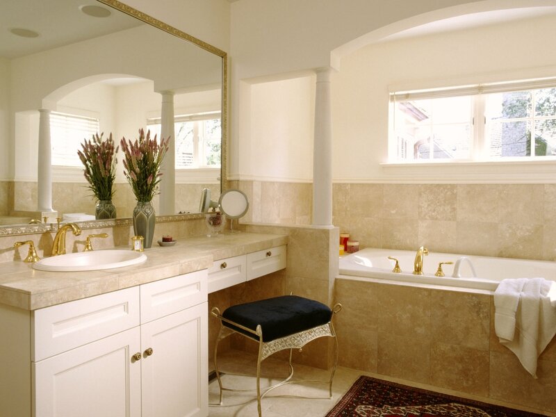 Elegant bathroom with bathtub and vanity