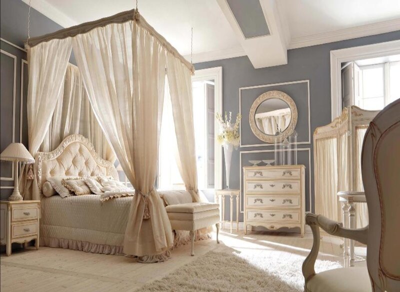 elegant bedroom with canopy bed
