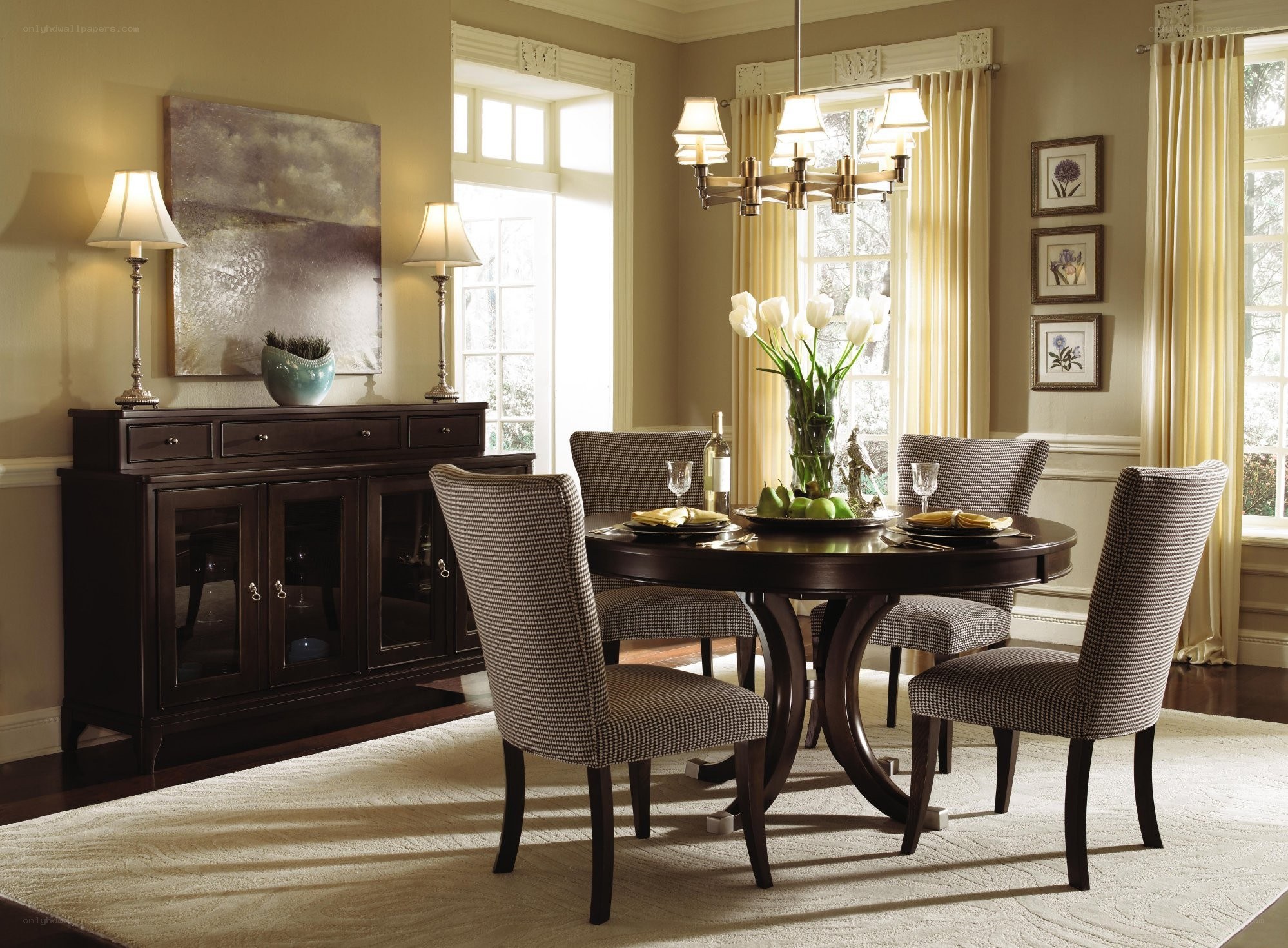 elegant dining room setting