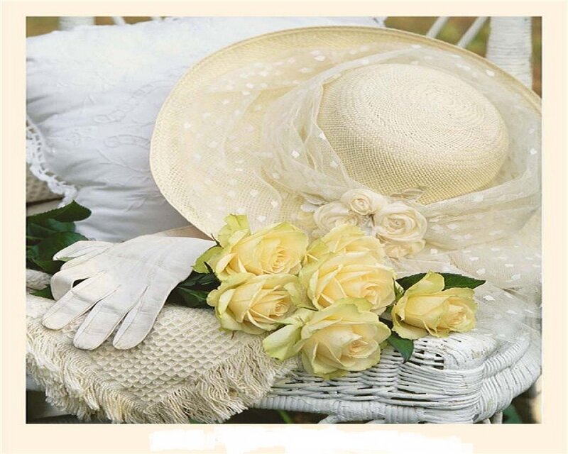 elegant hat and roses