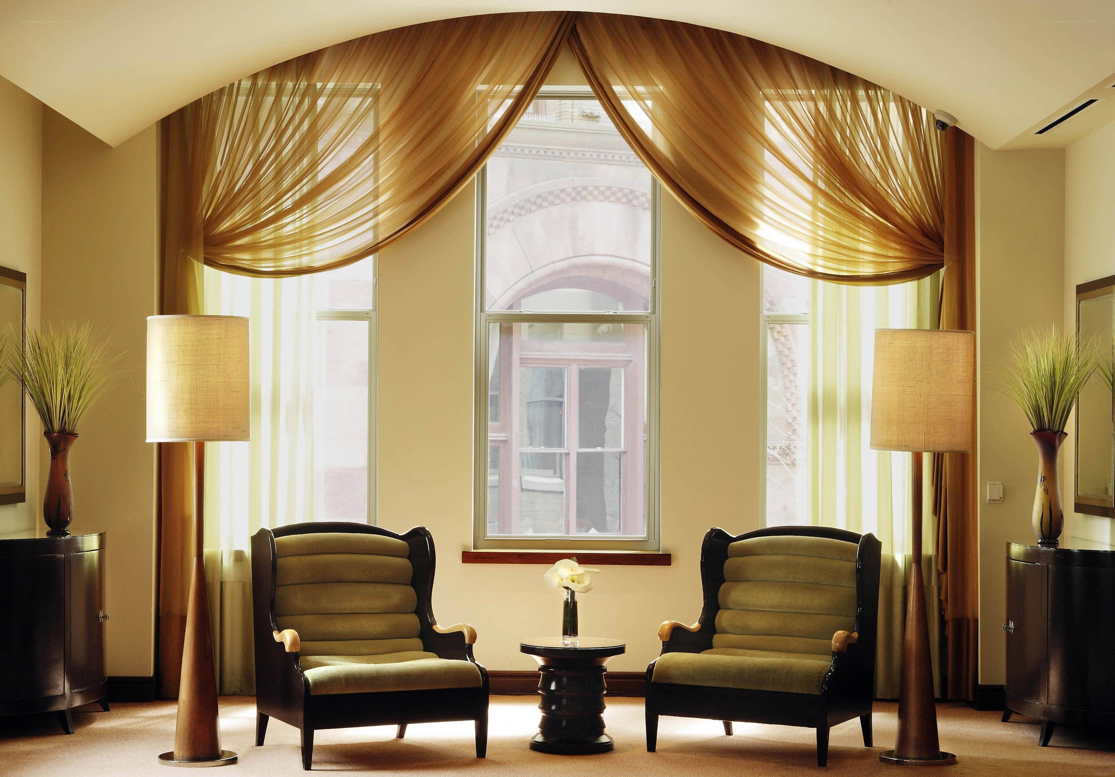 Elegant lounge with arched window