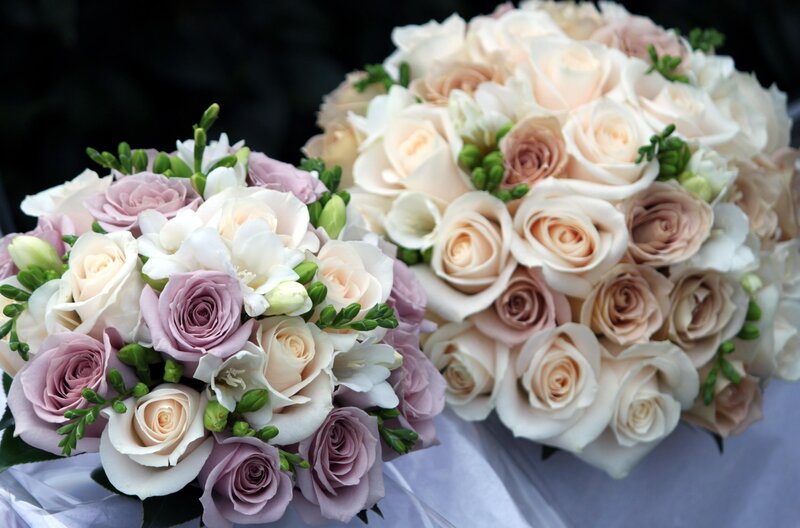 Elegant rose bouquets