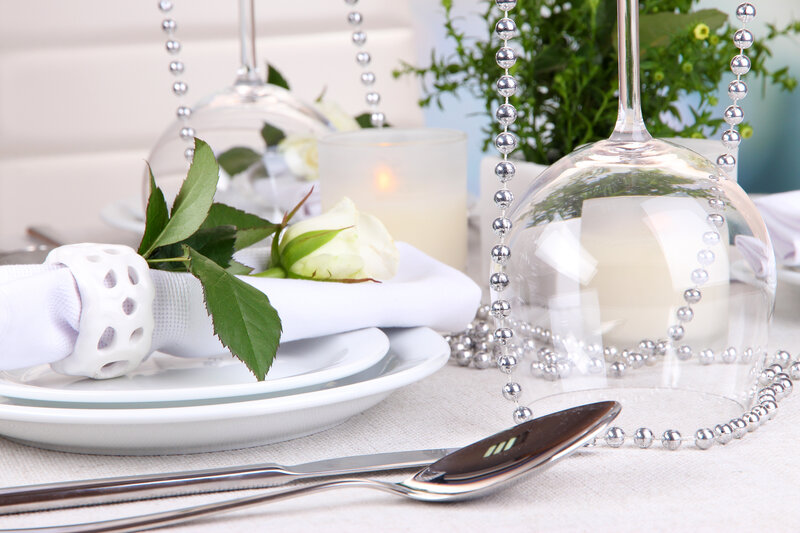 Elegant Table Setting — White, Serene
