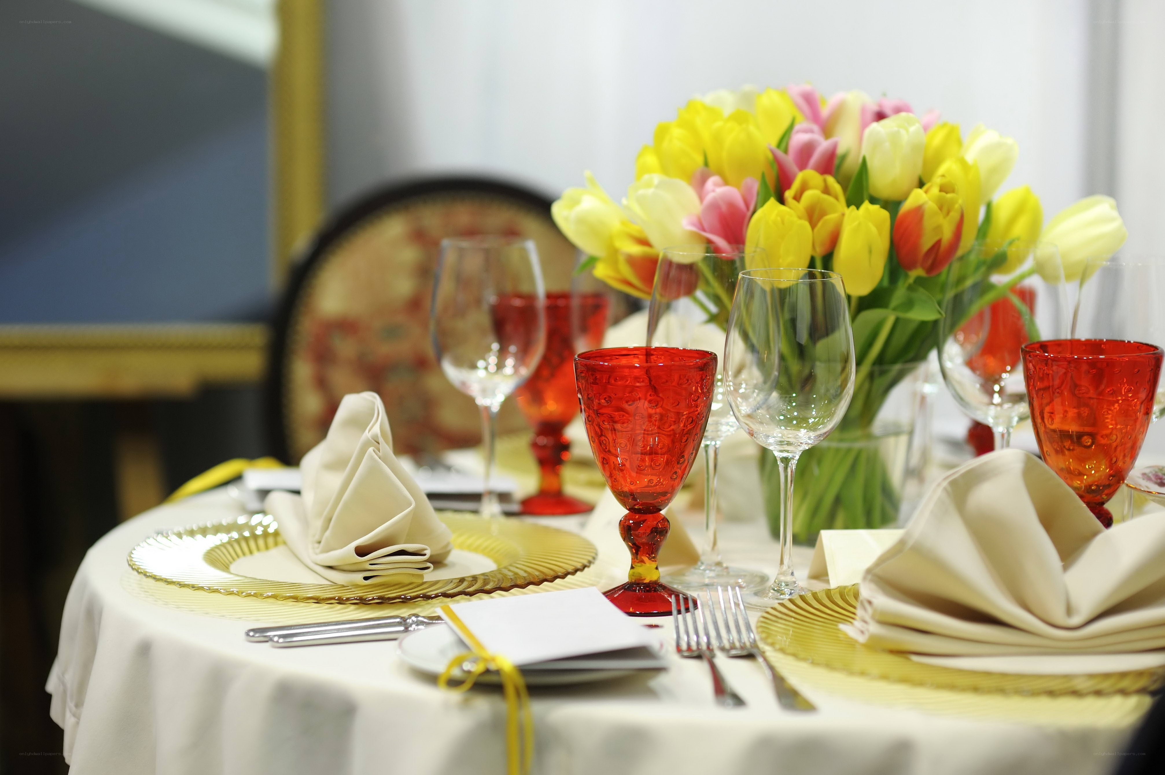 Elegant table setting with tulips