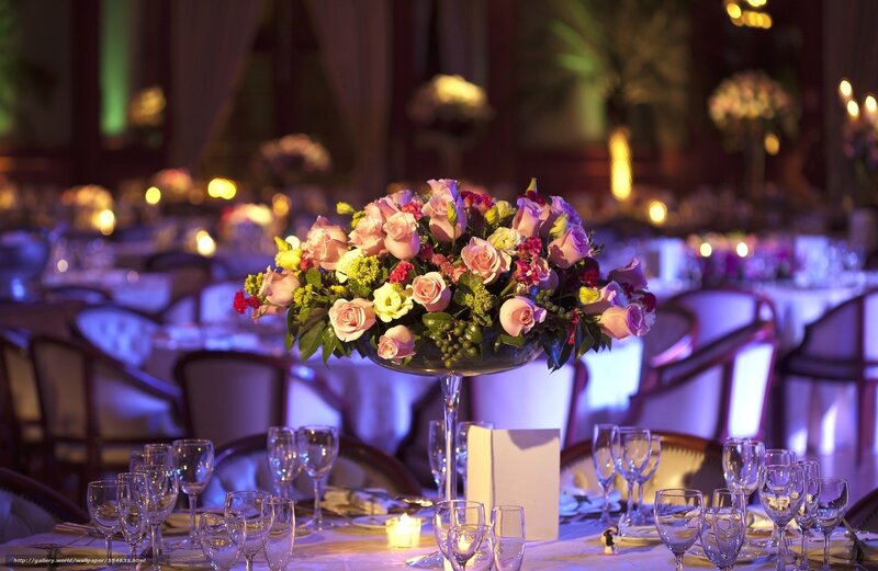 Elegant wedding reception table