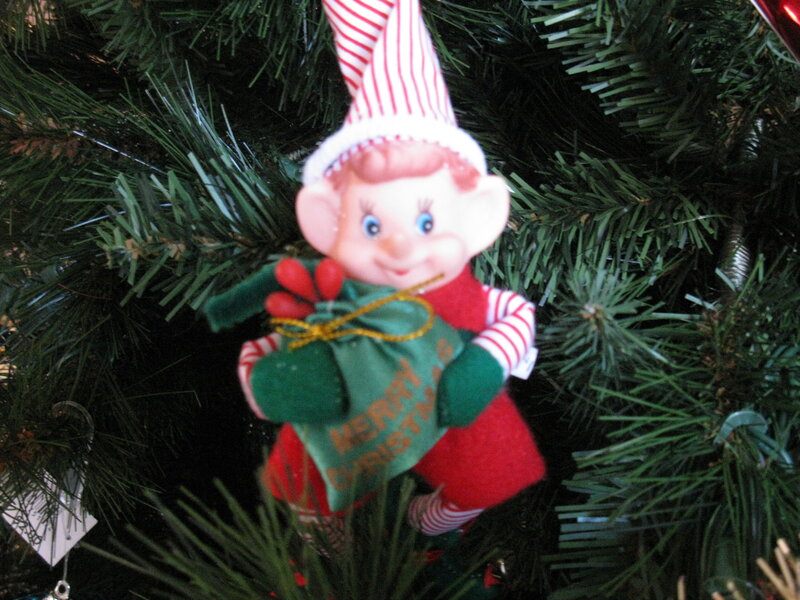 Elf Doll on Tree — Green