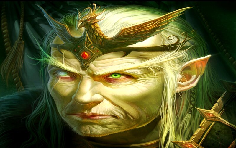 Elf-like Character with Crown — Green