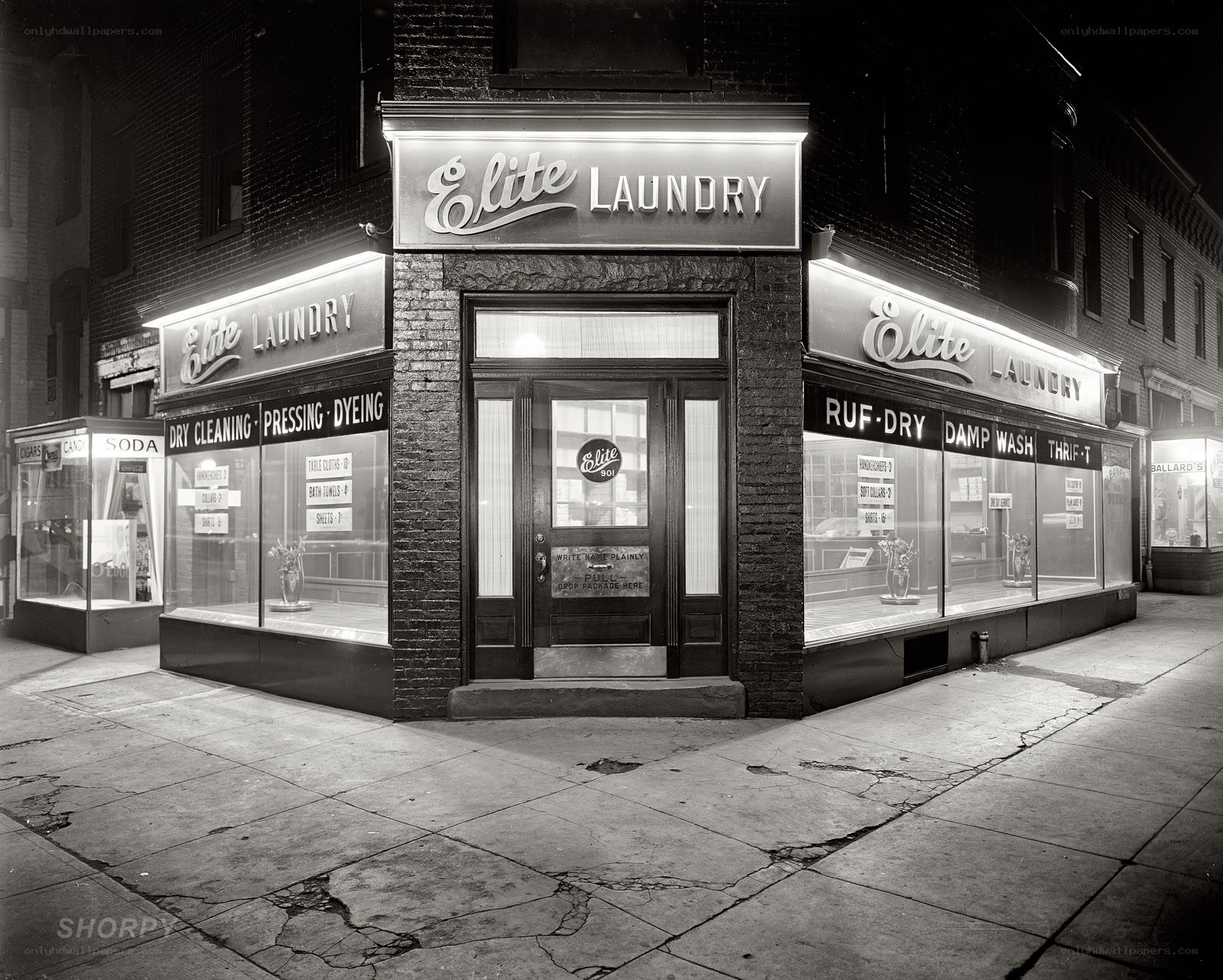 Elite Laundry at night