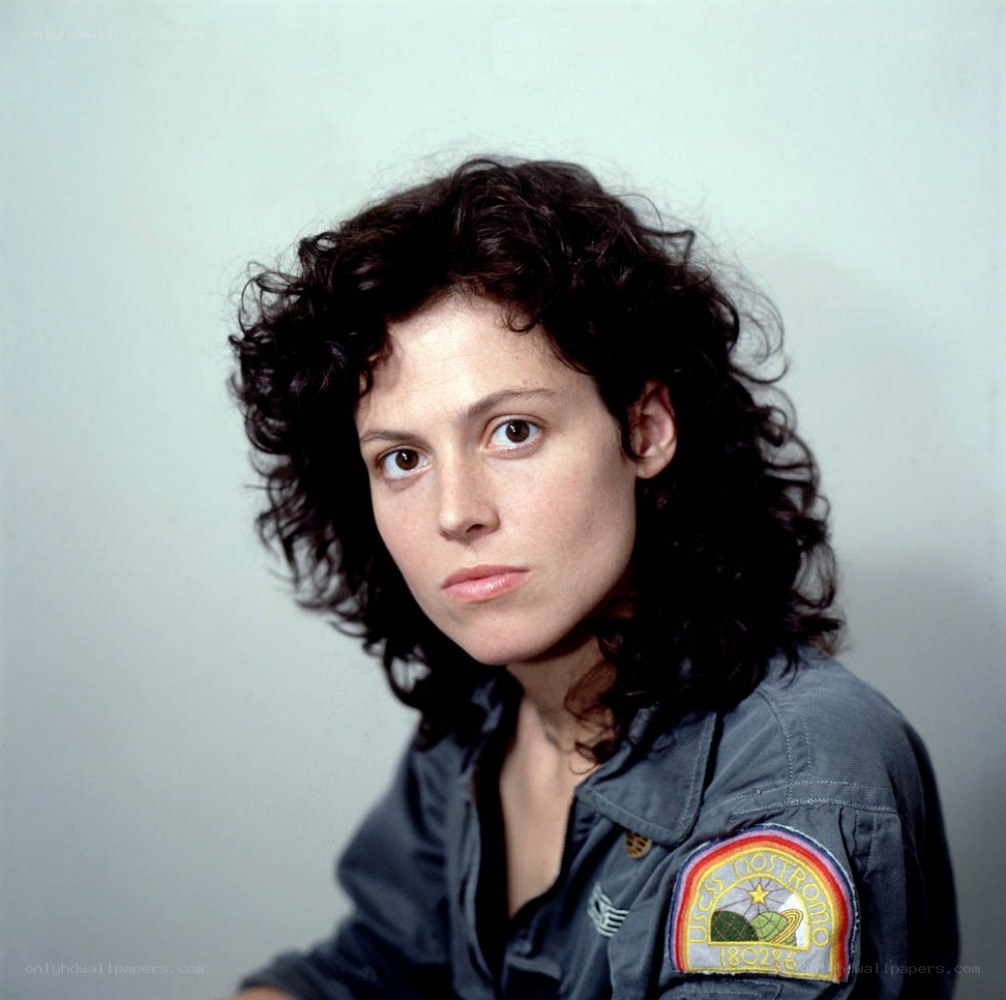Ellen Ripley in uniform