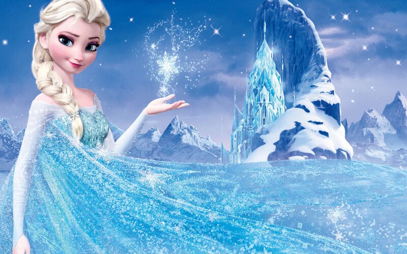 Elsa Creating Snowflakes