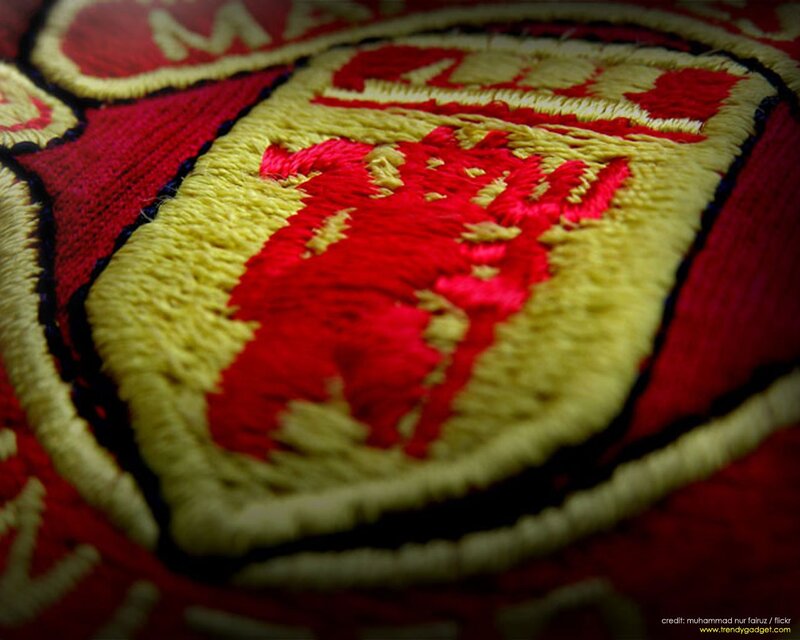 embroidered crest detail