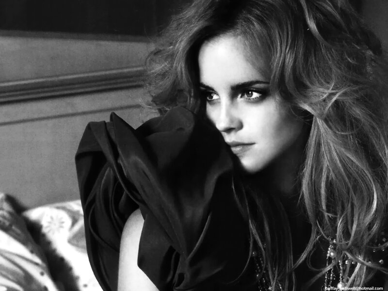Emma Watson in black and white