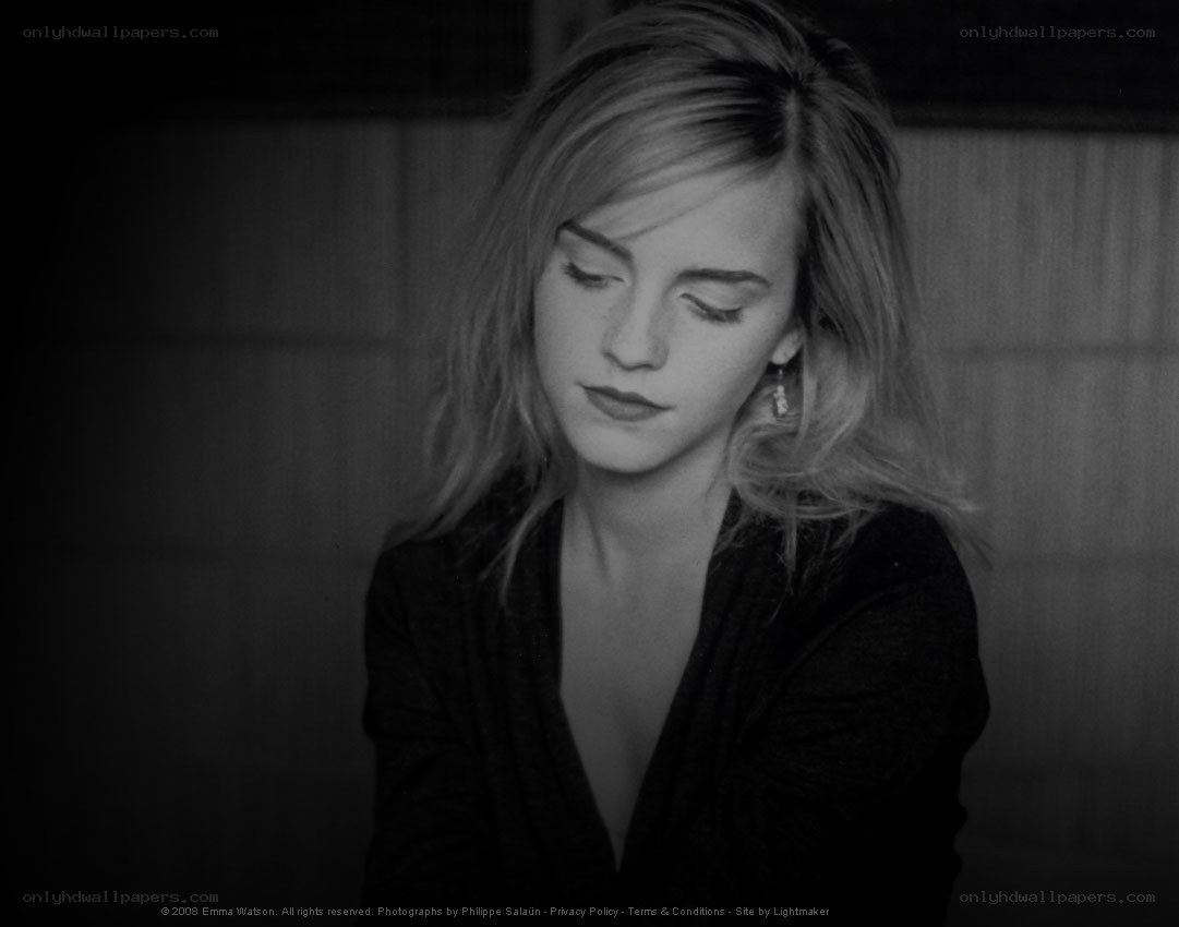 Emma Watson in black and white