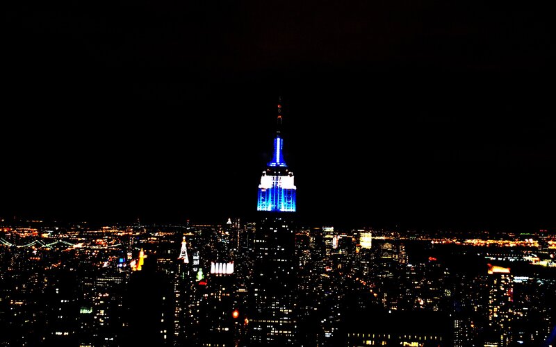 Empire State Building at Night — Black