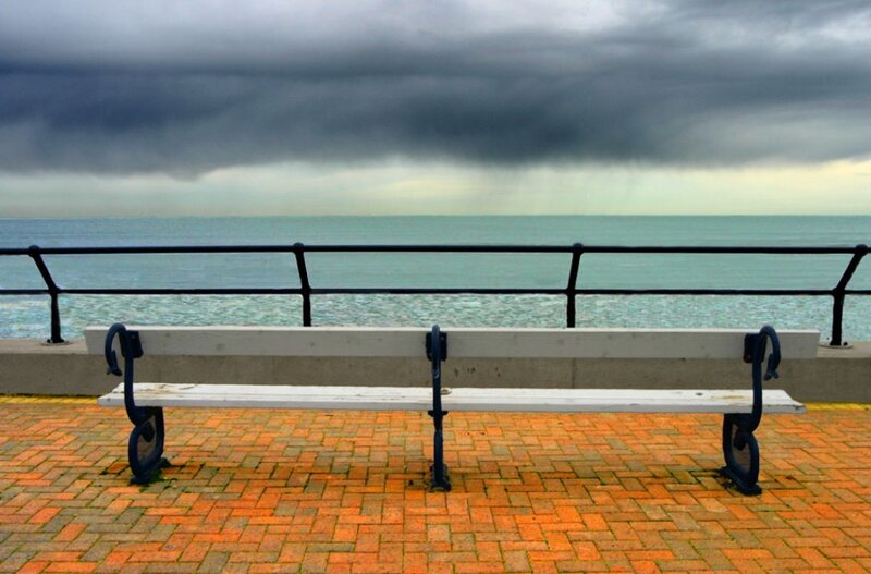 Empty bench overlooking the sea