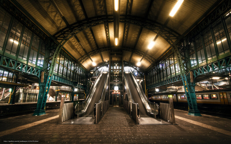 Empty Subway Station — Brown, Dramatic