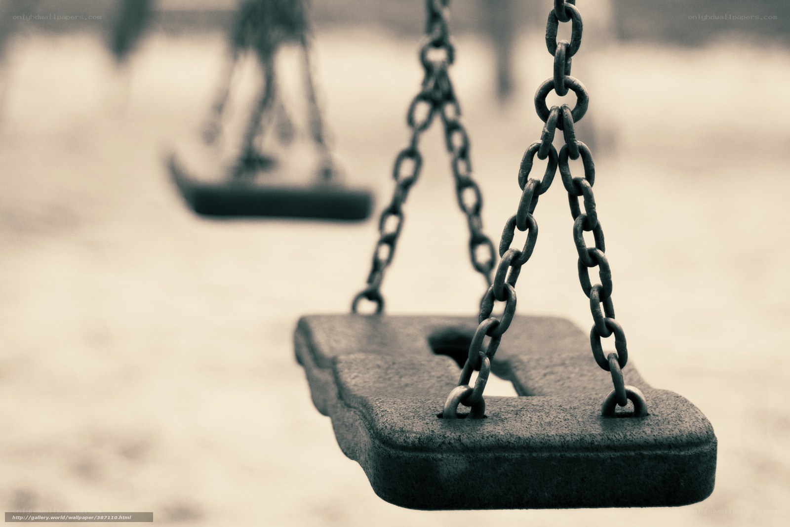 Empty swing in a park
