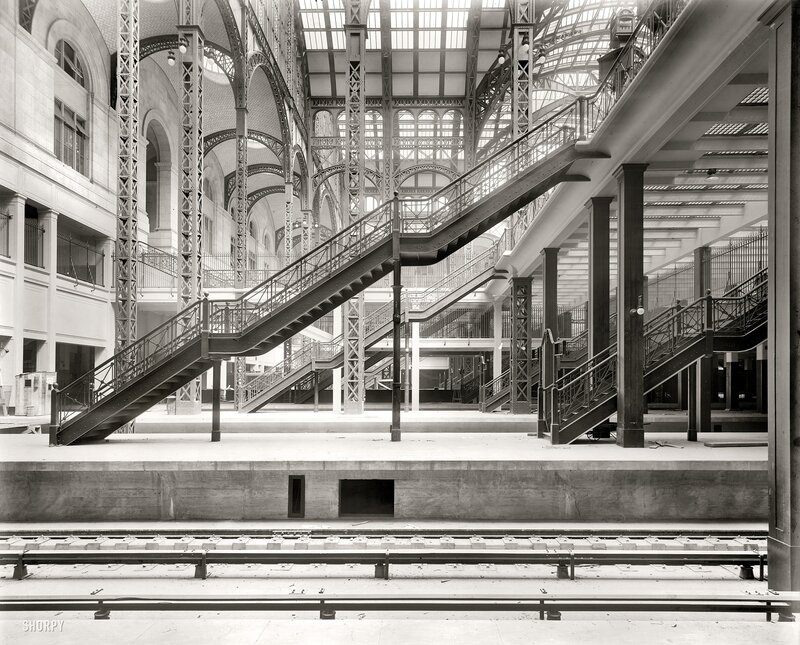 Empty Train Station — Black, Serene