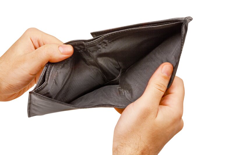 empty wallet hands