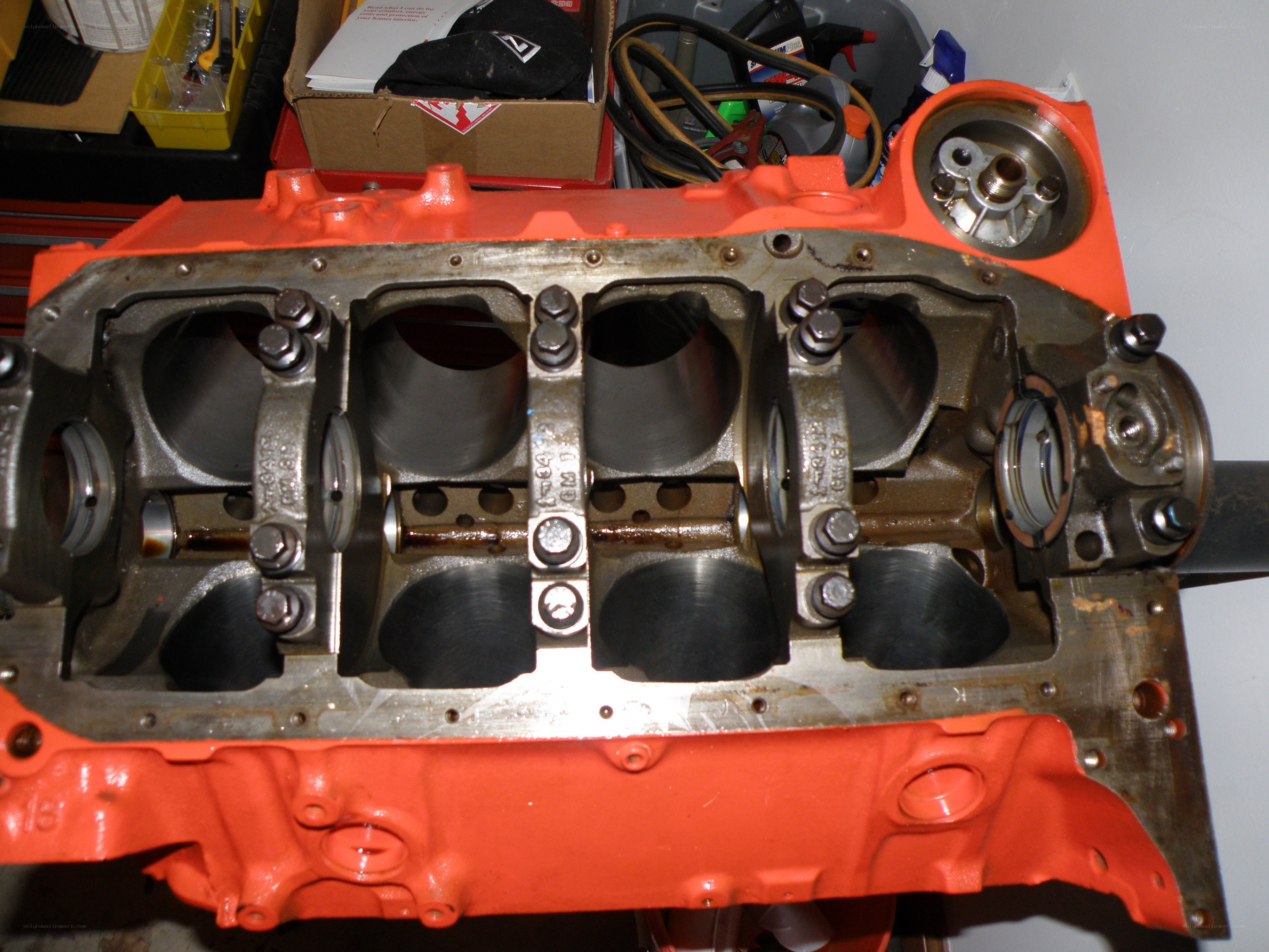 engine block with cylinder bores