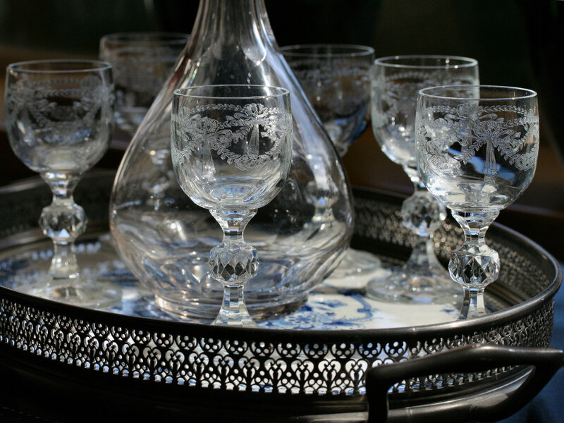 Engraved Glassware Set — Silver