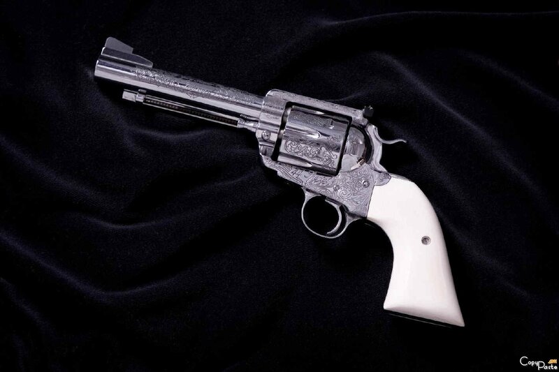 Engraved Revolver — Black