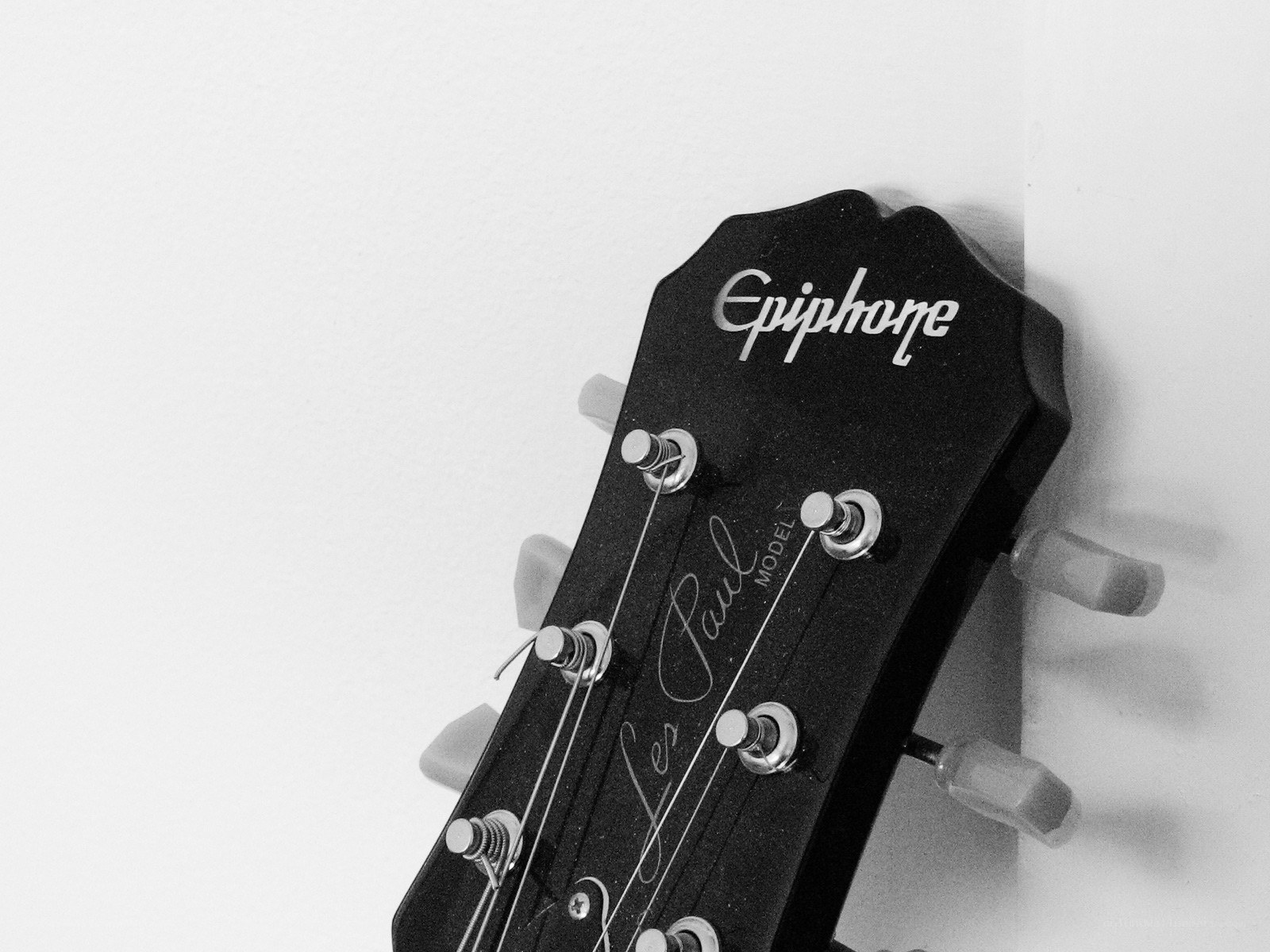 Epiphone guitar headstock