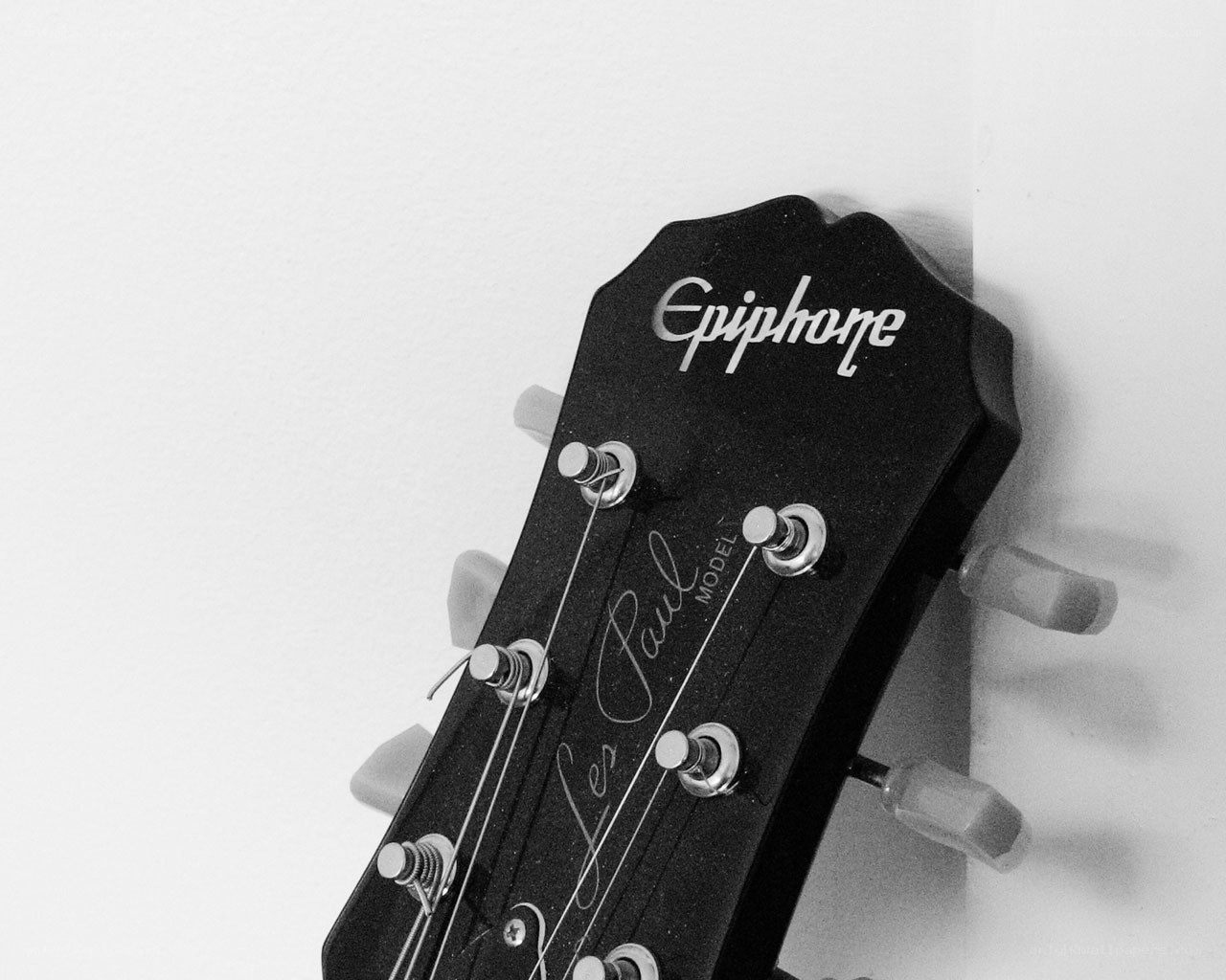 Epiphone guitar headstock