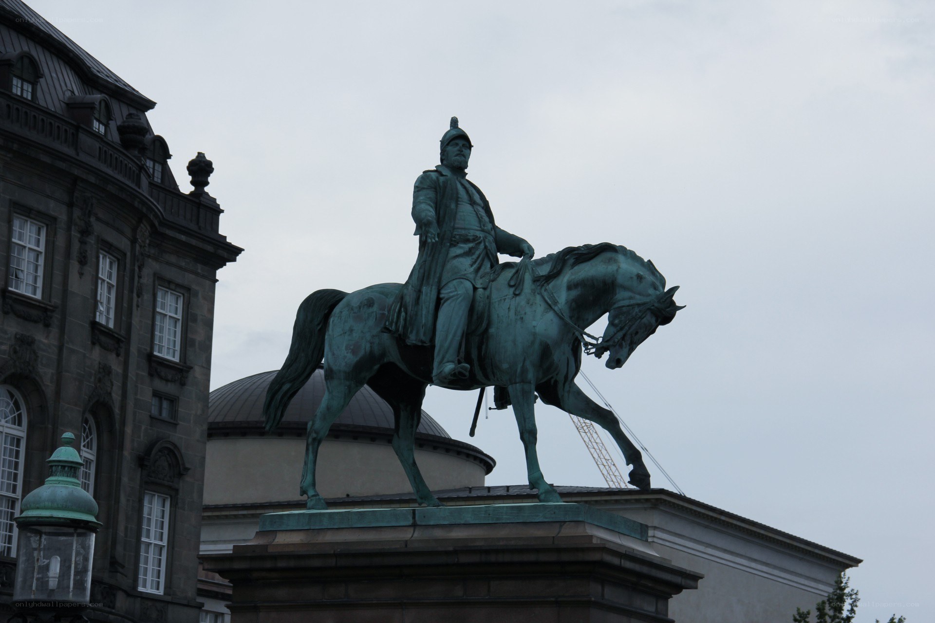 equestrian statue in copenhagen