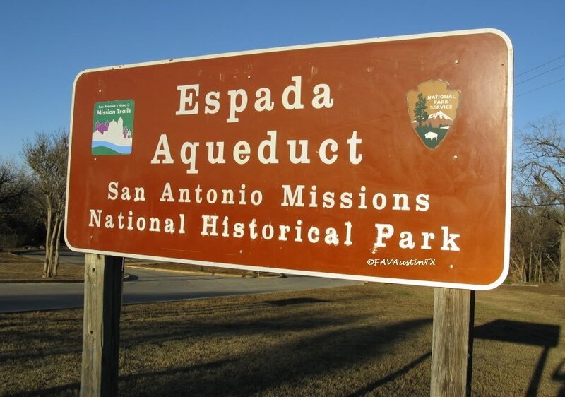 Espada Aqueduct sign